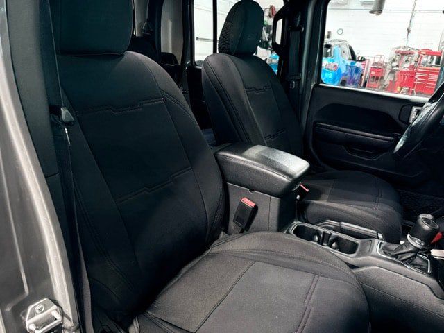Used 2022 Jeep Gladiator Sport AWD/4WD image 11