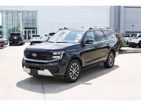 Used 2025 Ford Expedition Platinum AWD/4WD image 3