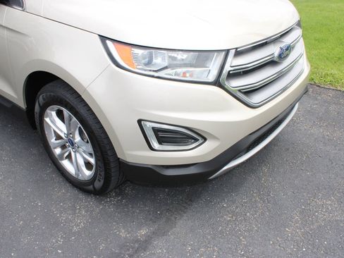 Used 2017 Ford Edge SEL w/ Equipment Group 201A AWD/4WD image 4