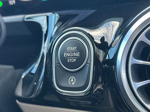 Certified 2025 Mercedes-Benz GLA 250 4MATIC image 21