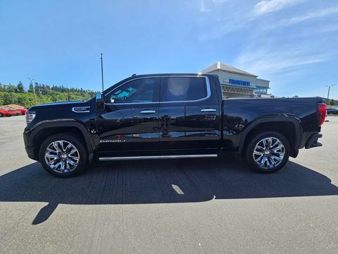 Used 2023 GMC Sierra 1500 Denali w/ Denali Reserve Package AWD/4WD image 6