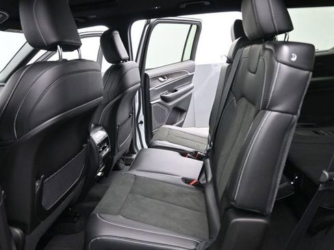 New 2026 Jeep Grand Cherokee L 4WD image 14