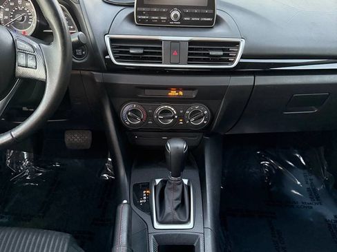 Used 2014 MAZDA MAZDA3 i Touring image 18