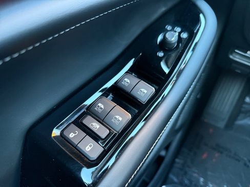 Used 2023 Jeep Grand Cherokee L Overland image 22