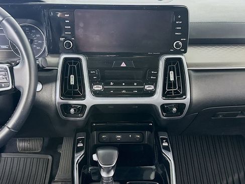 Used 2022 Kia Sorento SX FWD image 19