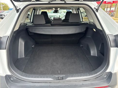 Used 2024 Toyota RAV4 XLE AWD/4WD image 7