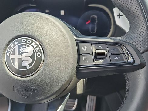 Used 2024 Alfa Romeo Stelvio Veloce AWD/4WD image 22