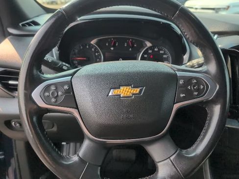 Used 2022 Chevrolet Traverse LT FWD image 24