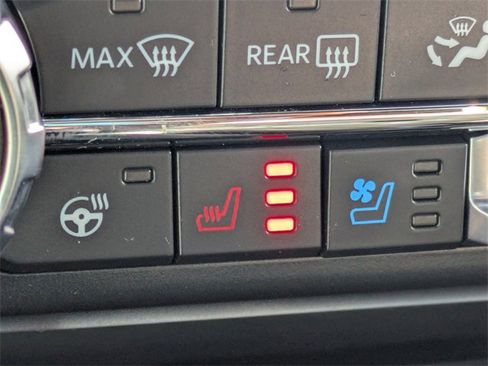 Certified 2022 Ford F150 Lariat w/ Equipment Group 502A High image 23