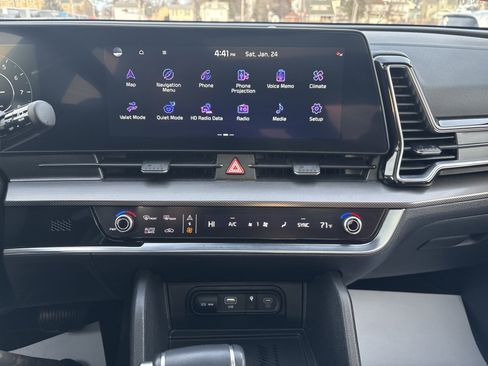 Used 2024 Kia Sportage SX image 25