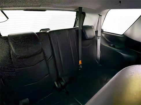 Used 2018 Cadillac Escalade Premium Luxury image 25