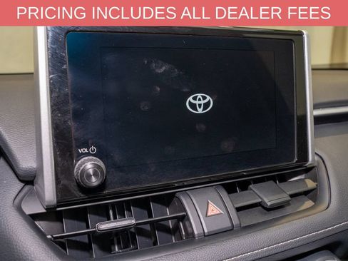 Used 2025 Toyota RAV4 XLE FWD image 12