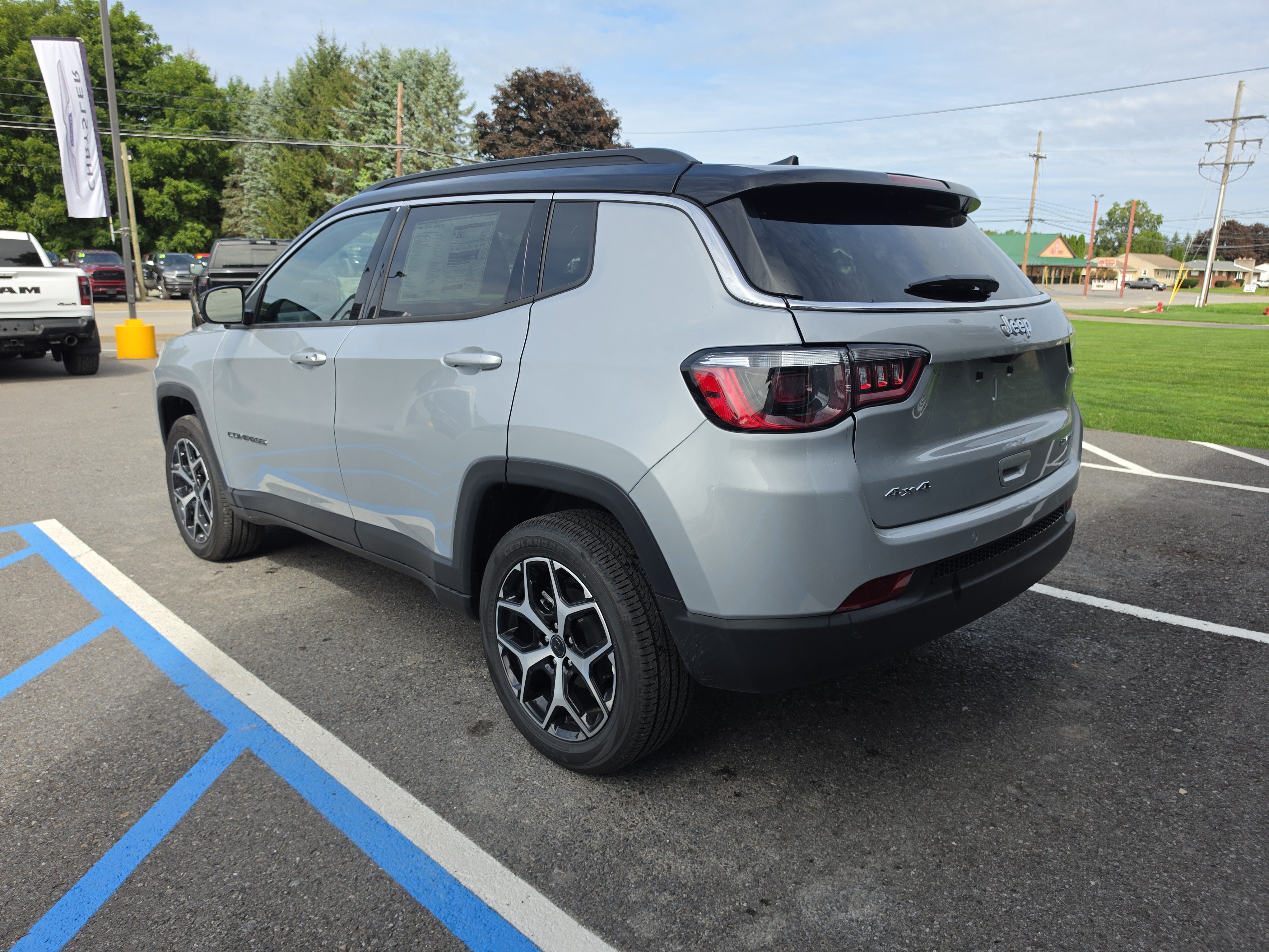 New 2026 Jeep Compass Limited AWD/4WD image 6