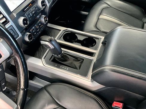 Used 2020 Ford F150 Platinum image 17