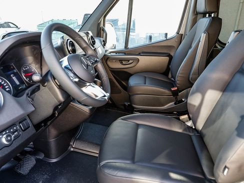 New 2026 Mercedes-Benz Sprinter 2500 image 18
