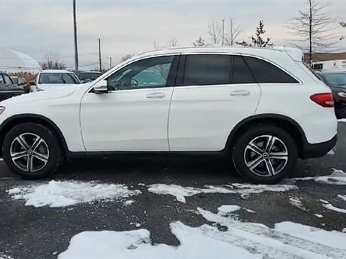 Used 2018 Mercedes-Benz GLC 300 4MATIC image 5