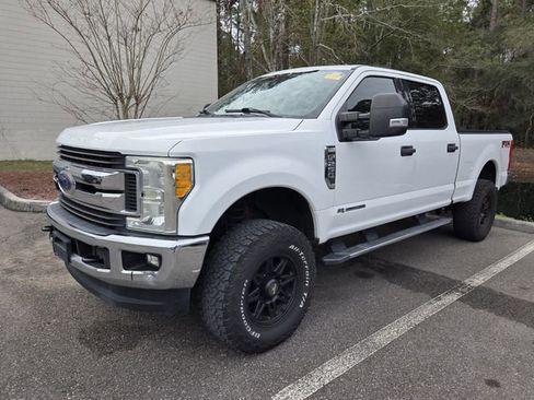 Used 2017 Ford F250 XLT w/ XLT Value Package image 1