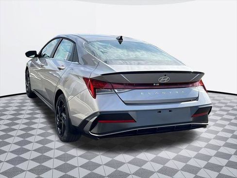 New 2026 Hyundai Venue SEL image 4