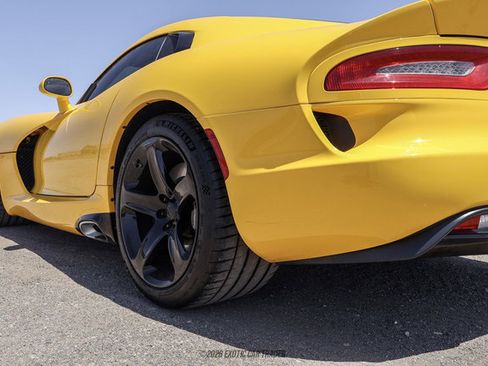 Used 2014 SRT Viper SRT-10 w/ Grand Touring Package RWD image 53