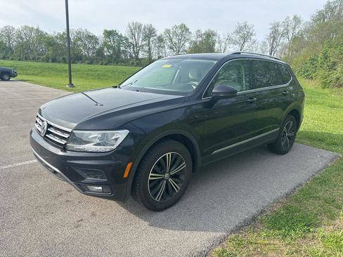Used 2019 Volkswagen Tiguan SEL image 2