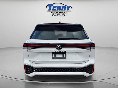 New 2026 Volkswagen Tiguan SE R-Line AWD/4WD image 3