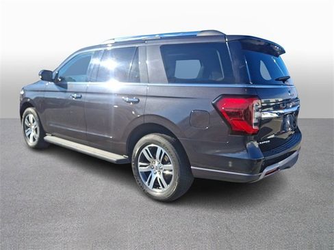 Used 2024 Ford Expedition Limited image 6