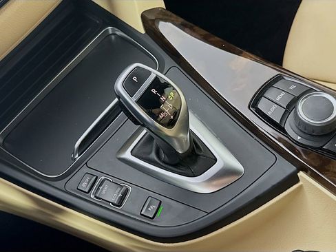 Used 2017 BMW 330i Sedan image 19