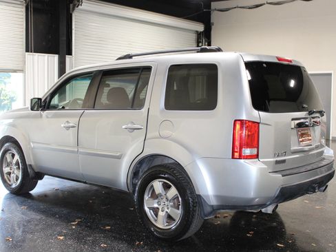 Used 2010 Honda Pilot EX image 5