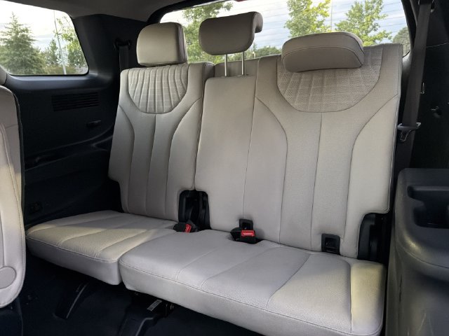 Used 2024 Hyundai Palisade Limited AWD/4WD image 14
