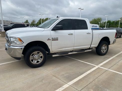Used 2017 RAM 2500 SLT AWD/4WD image 3