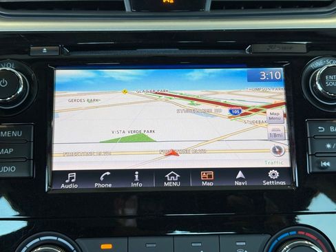 Used 2018 Nissan Altima 2.5 SR w/ SR Special Edition image 29