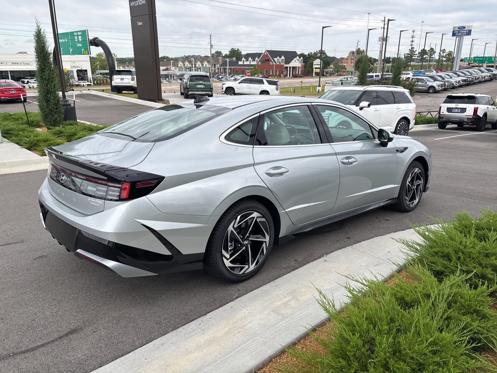New 2026 Hyundai Sonata SEL FWD image 6