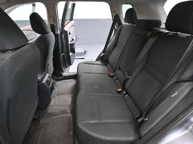 Used 2023 Nissan Rogue S AWD/4WD image 29