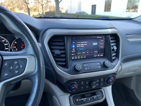 Used 2021 GMC Acadia Denali w/ Denali Technology Package image 31