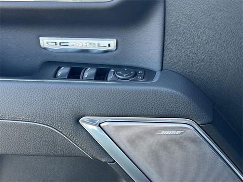 New 2026 GMC Sierra 1500 Denali w/ Denali Reserve Package image 23