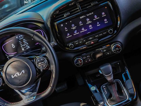 Certified 2023 Kia Soul GT-Line image 20