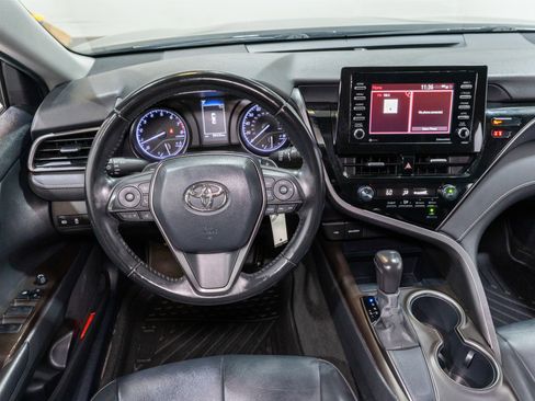 Used 2021 Toyota Camry SE FWD image 11