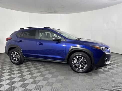 Used 2026 Subaru Crosstrek 2.0i Premium image 2