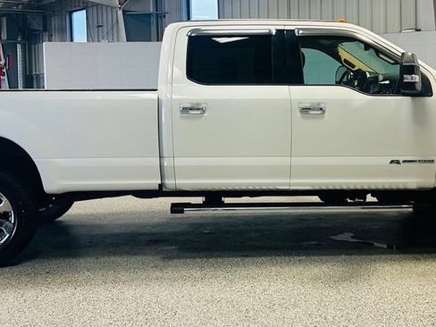 Used 2017 Ford F350 Lariat w/ Chrome Package AWD/4WD image 7