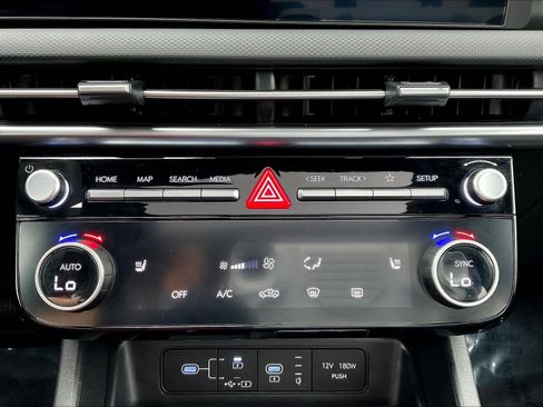 Certified 2026 Hyundai Santa Cruz SEL AWD/4WD image 16