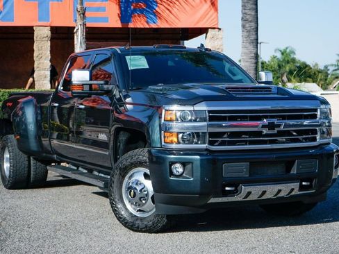 Used 2018 Chevrolet Silverado 3500 High Country w/ Duramax Plus Package AWD/4WD image 2