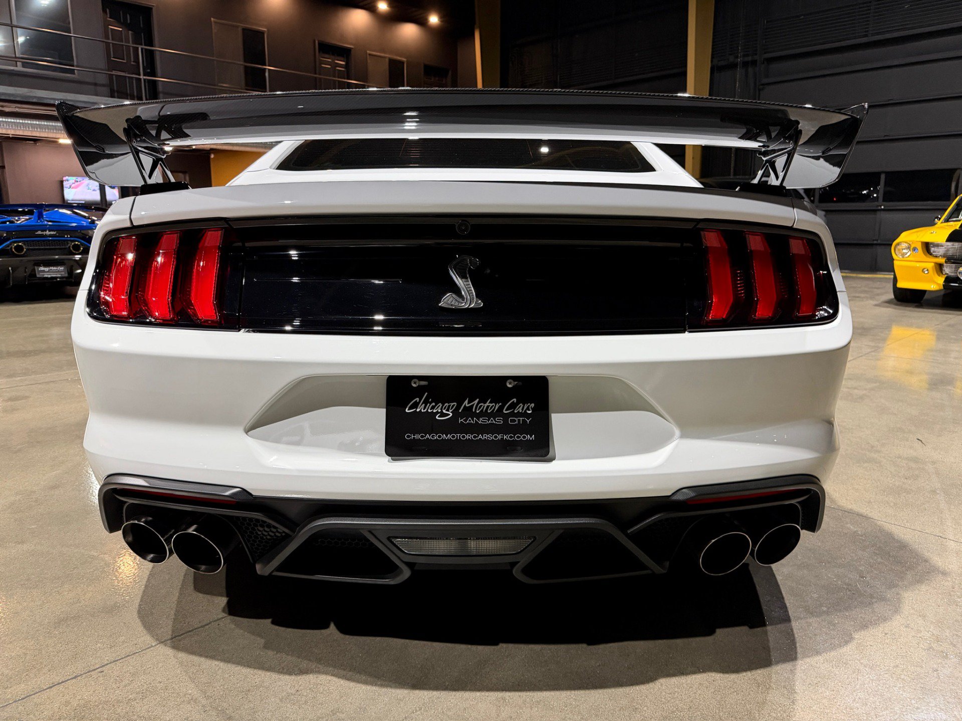 Used 2022 Ford Mustang Shelby GT500 w/ Carbon Fiber Track Pack RWD image 70