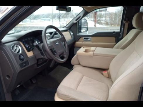 Used 2011 Ford F150 XLT w/ XLT Convenience Pkg image 4