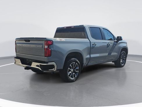 Used 2024 Chevrolet Silverado 1500 LT AWD/4WD image 3