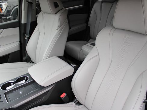 Used 2025 Acura MDX SH-AWD w/Technology Package image 11