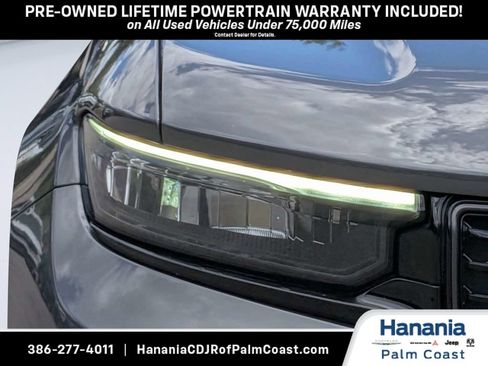 Used 2025 Jeep Grand Cherokee Summit AWD/4WD image 9