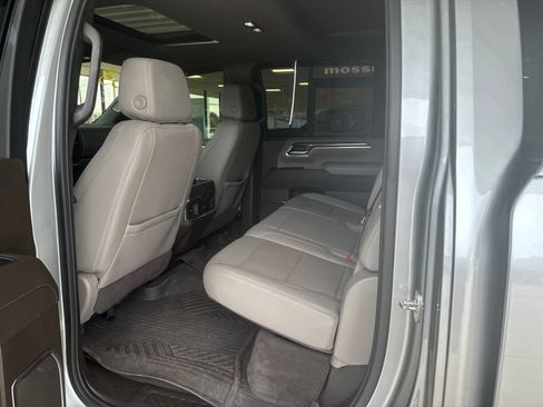 Used 2024 Chevrolet Silverado 2500 LTZ w/ LTZ Premium Package AWD/4WD image 14