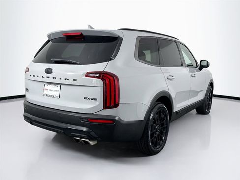 Used 2021 Kia Telluride EX w/ EX Premium Package AWD/4WD image 2