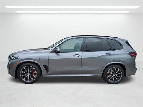 New 2026 BMW X5 xDrive50e w/ Executive Package image 7