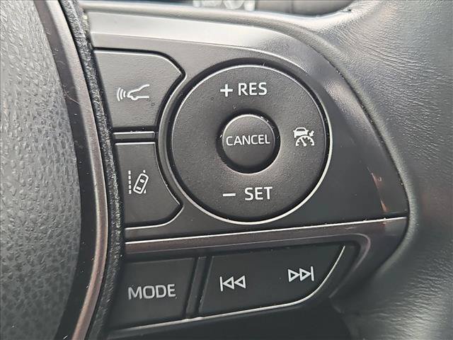 Used 2021 Toyota Camry SE w/ Convenience Package FWD image 7